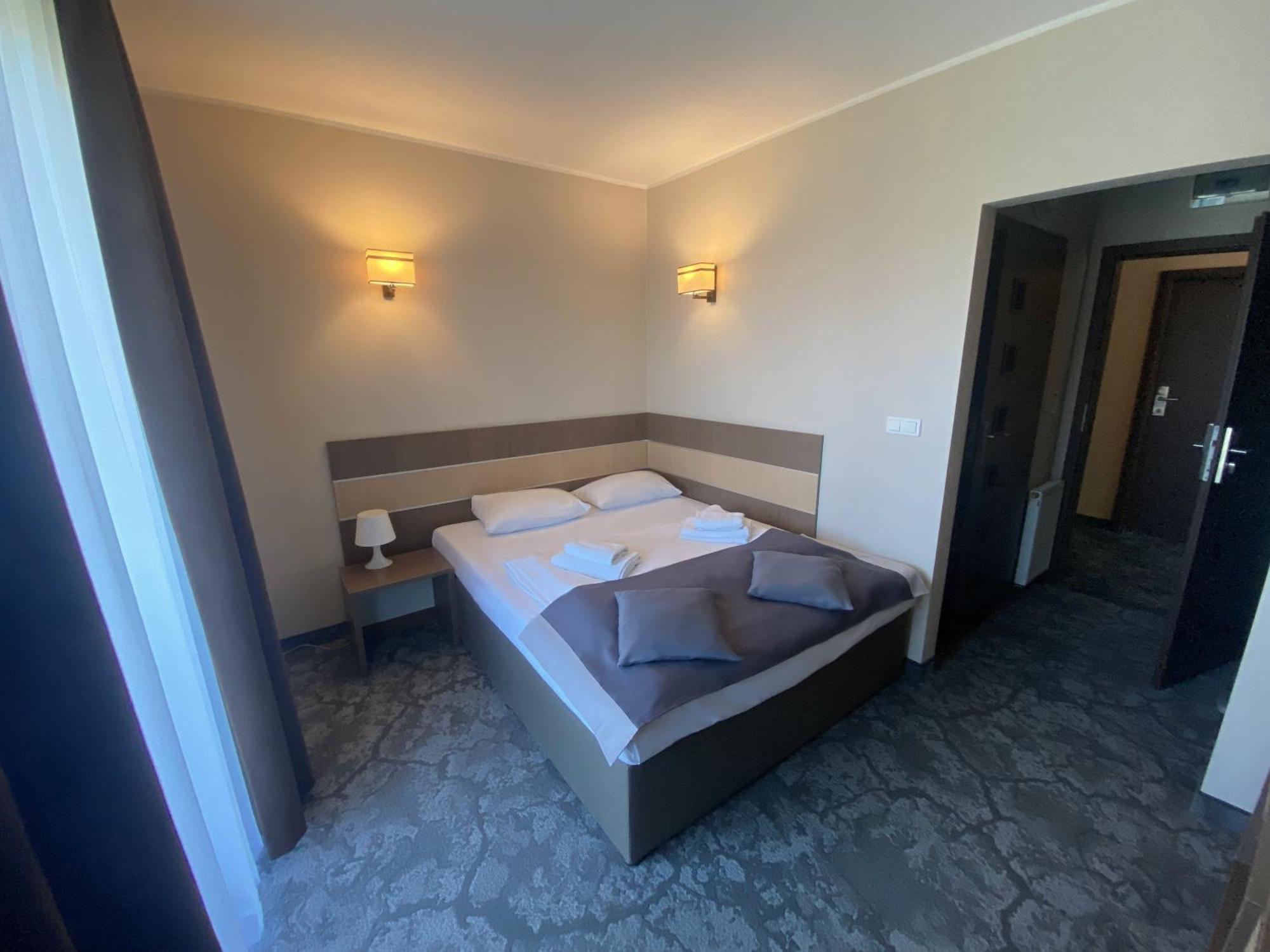 Hotel Sleep ヴロツワフ エクステリア 写真