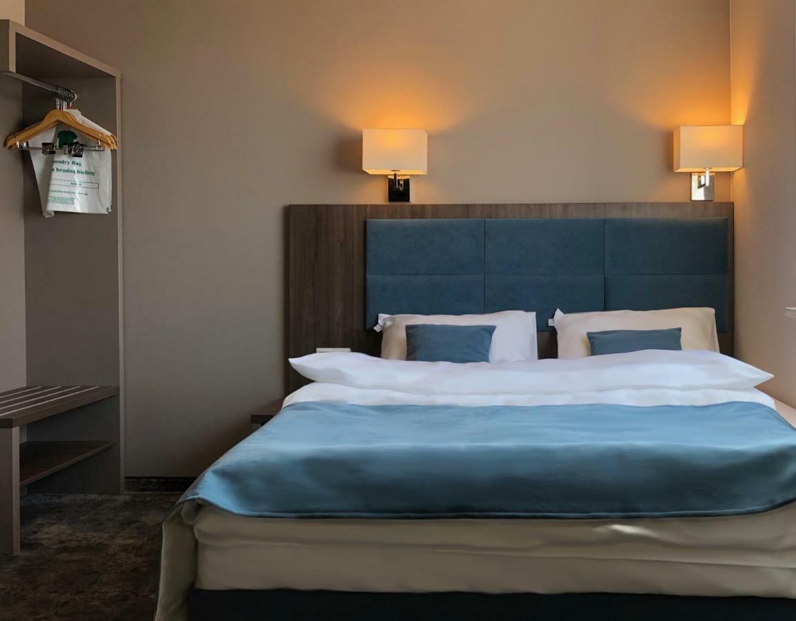 Hotel Sleep ヴロツワフ エクステリア 写真